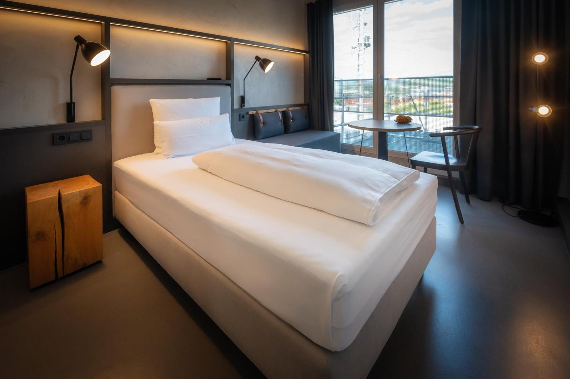 CLOUD No7 LOFTS Aparthotel Stuttgart Ngoại thất bức ảnh