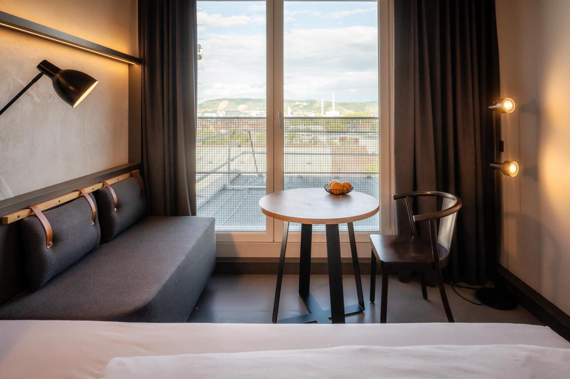 CLOUD No7 LOFTS Aparthotel Stuttgart Ngoại thất bức ảnh