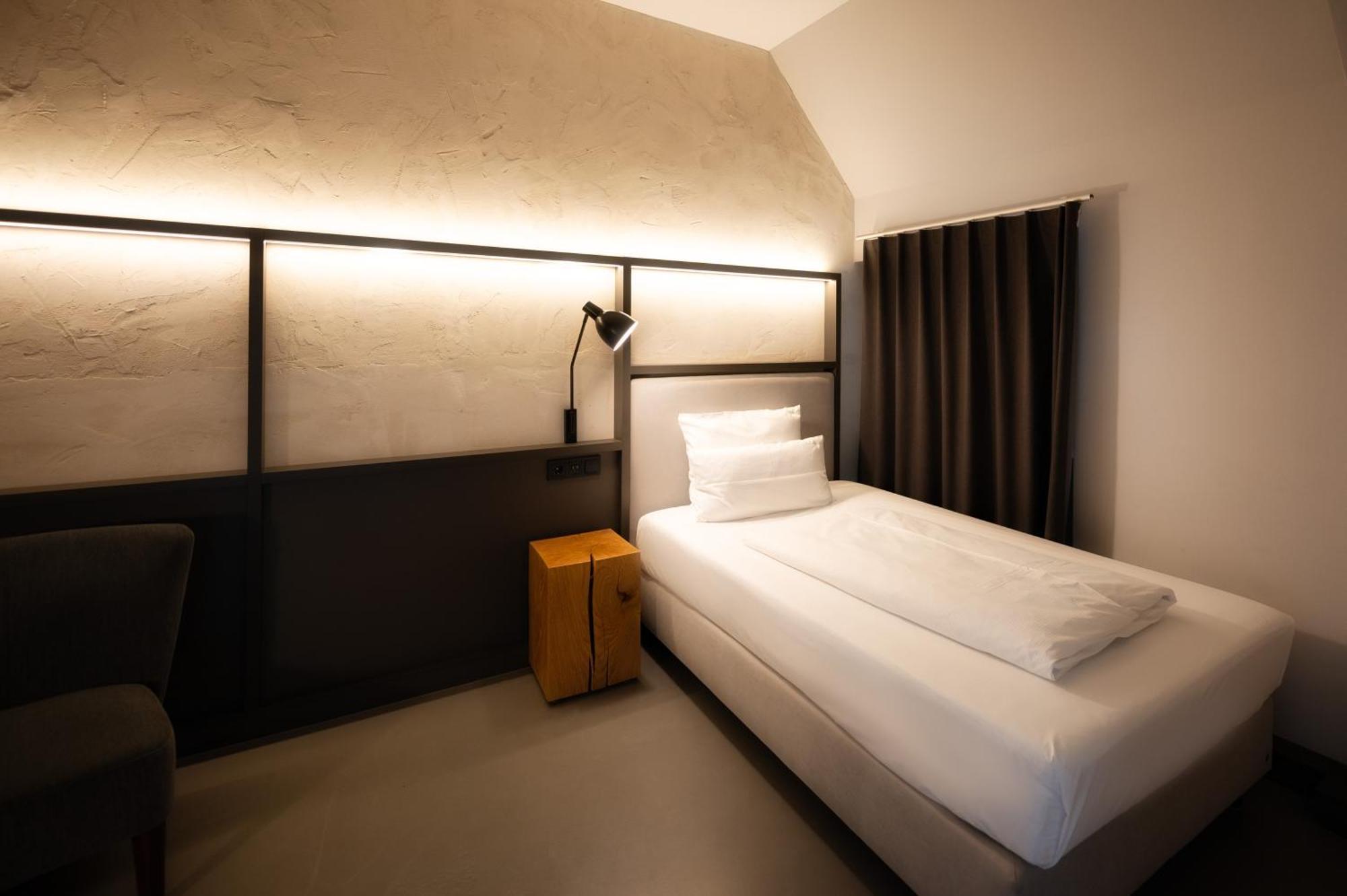 CLOUD No7 LOFTS Aparthotel Stuttgart Phòng bức ảnh